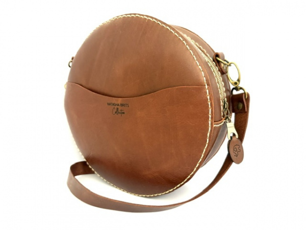 Round sling bag
